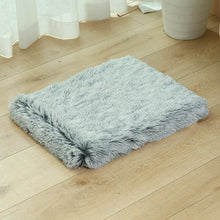Load image into Gallery viewer, HiFuzzyPet Super Soft Plush Pet Beds