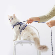 Load image into Gallery viewer, HiFuzzyPet Fashionable Cat Harness and Leash Set - Escape Proof Cat Dog Walking Harness