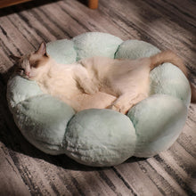 Load image into Gallery viewer, HiFuzzyPet Calming Cozy Donut Cat Bed
