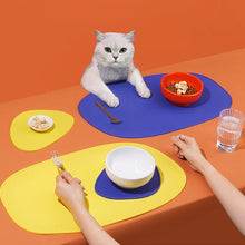 Load image into Gallery viewer, HiFuzzyPet Silicone Dog & Cat Food Mat with Edges Lip