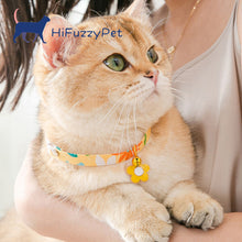 Load image into Gallery viewer, HiFuzzyPet 2pcs Flower Pendant Cat Collar with Bell
